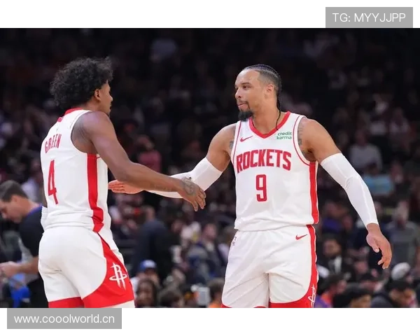 德拉季奇无球跑动效率提升拉开进攻空间助勇士核心得分